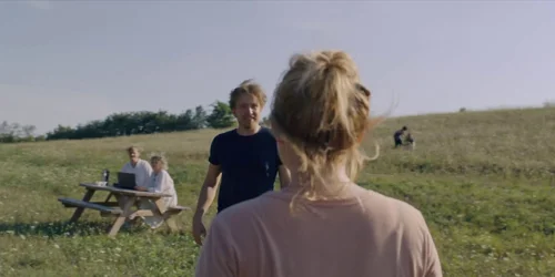 Still frame 34 from Midsommar (2019) directed by Ari Aster