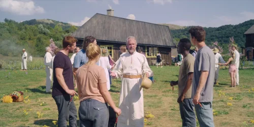 Still frame 38 from Midsommar (2019) directed by Ari Aster