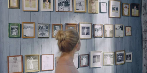 Still frame 49 from Midsommar (2019) directed by Ari Aster