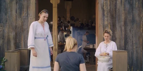 Still frame 91 from Midsommar (2019) directed by Ari Aster