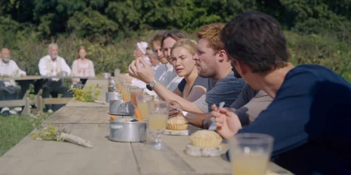 Still frame 97 from Midsommar (2019) directed by Ari Aster