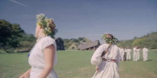 Still frame 116 from Midsommar (2019) directed by Ari Aster
