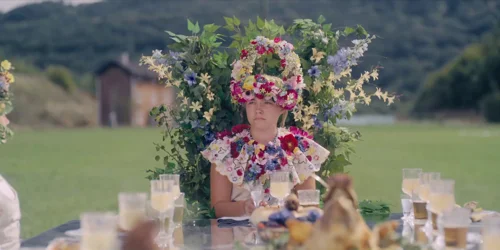 Still frame 120 from Midsommar (2019) directed by Ari Aster
