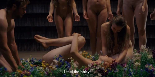 Still frame 138 from Midsommar (2019) directed by Ari Aster
