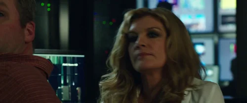 Still frame 16 from Nightcrawler (2014) directed by Dan Gilroy