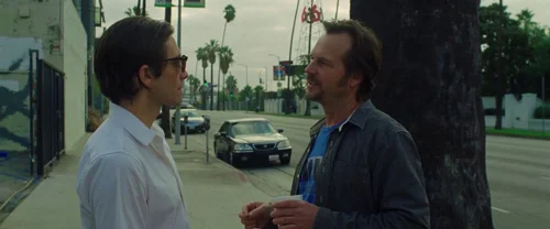 Still frame 43 from Nightcrawler (2014) directed by Dan Gilroy