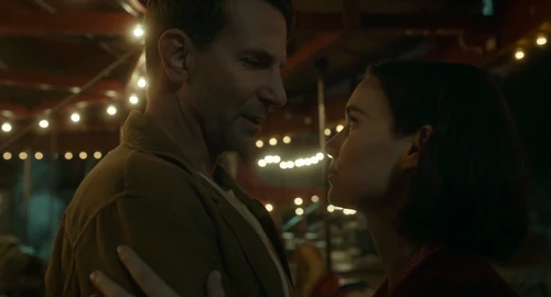 Still frame 91 from Nightmare Alley (2021) directed by Guillermo del Toro