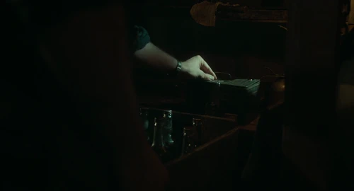 Still frame 107 from Nightmare Alley (2021) directed by Guillermo del Toro