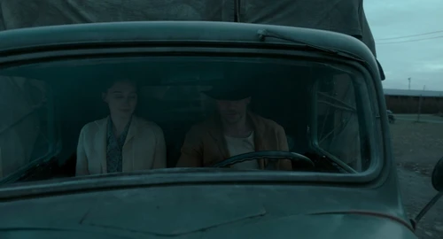 Still frame 129 from Nightmare Alley (2021) directed by Guillermo del Toro