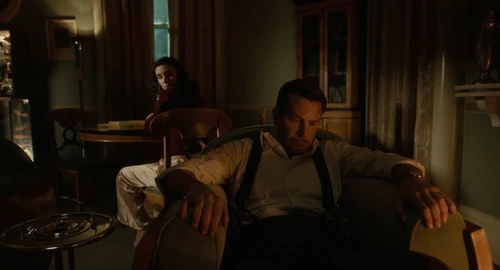 Still frame 133 from Nightmare Alley (2021) directed by Guillermo del Toro
