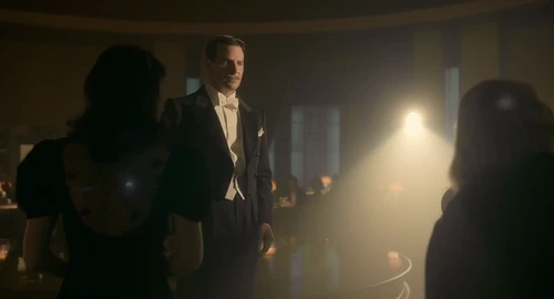 Still frame 143 from Nightmare Alley (2021) directed by Guillermo del Toro