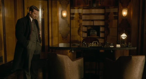 Still frame 158 from Nightmare Alley (2021) directed by Guillermo del Toro