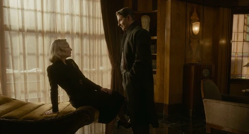 Still frame 162 from Nightmare Alley (2021) directed by Guillermo del Toro