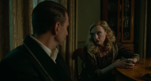Still frame 180 from Nightmare Alley (2021) directed by Guillermo del Toro