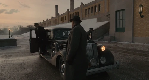 Still frame 193 from Nightmare Alley (2021) directed by Guillermo del Toro