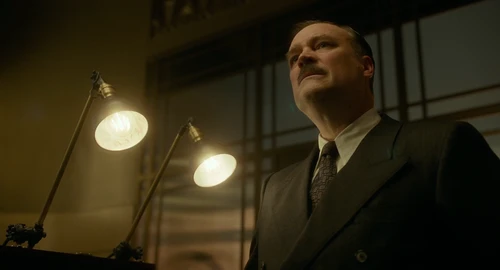 Still frame 201 from Nightmare Alley (2021) directed by Guillermo del Toro