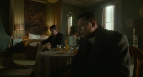 Still frame 224 from Nightmare Alley (2021) directed by Guillermo del Toro