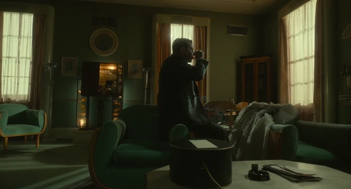 Still frame 231 from Nightmare Alley (2021) directed by Guillermo del Toro