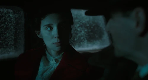 Still frame 235 from Nightmare Alley (2021) directed by Guillermo del Toro