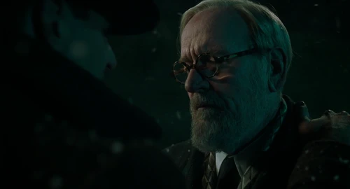 Still frame 244 from Nightmare Alley (2021) directed by Guillermo del Toro