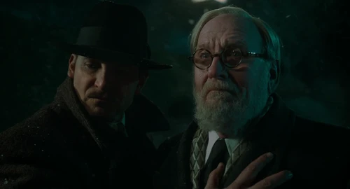 Still frame 246 from Nightmare Alley (2021) directed by Guillermo del Toro