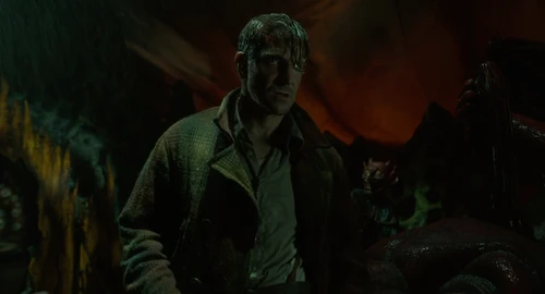 Still frame 26 from Nightmare Alley (2021) directed by Guillermo del Toro