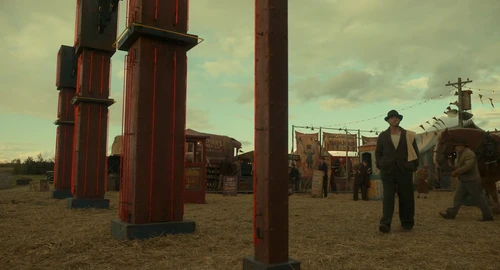 Still frame 36 from Nightmare Alley (2021) directed by Guillermo del Toro