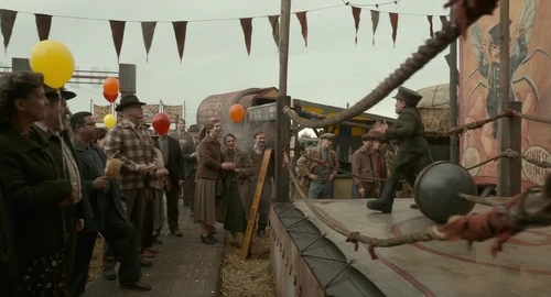 Still frame 45 from Nightmare Alley (2021) directed by Guillermo del Toro