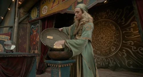 Still frame 47 from Nightmare Alley (2021) directed by Guillermo del Toro