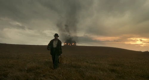 Still frame 4 from Nightmare Alley (2021) directed by Guillermo del Toro