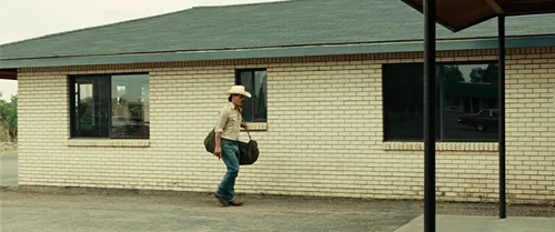 Still frame 108 from No Country for Old Men (2007) directed by Ethan Coen, Joel Coen