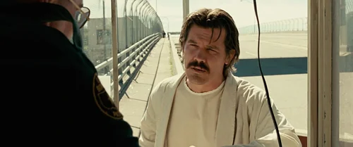 Still frame 213 from No Country for Old Men (2007) directed by Ethan Coen, Joel Coen