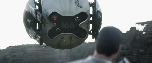 Still frame 13 from Oblivion (2013) directed by Joseph Kosinski
