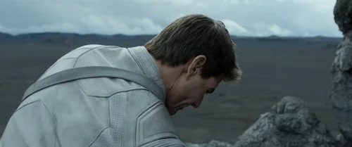 Still frame 15 from Oblivion (2013) directed by Joseph Kosinski
