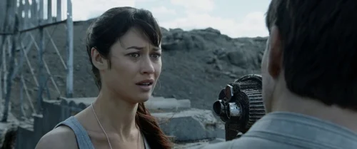 Still frame 63 from Oblivion (2013) directed by Joseph Kosinski