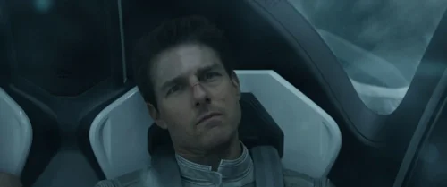 Still frame 76 from Oblivion (2013) directed by Joseph Kosinski