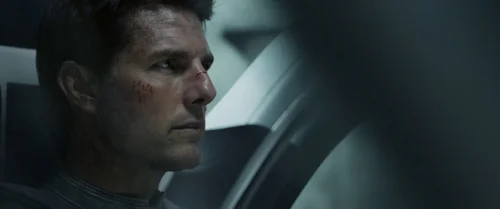 Still frame 106 from Oblivion (2013) directed by Joseph Kosinski