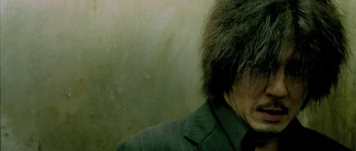 Still frame 43 from Oldboy (2003) directed by Park Chan-wook
