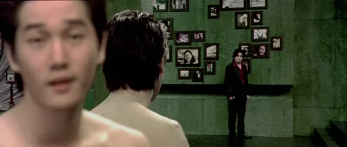 Still frame 98 from Oldboy (2003) directed by Park Chan-wook
