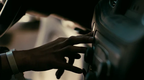 Still frame 271 from One Battle After Another (2025) directed by Paul Thomas Anderson
