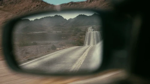 Still frame 281 from One Battle After Another (2025) directed by Paul Thomas Anderson