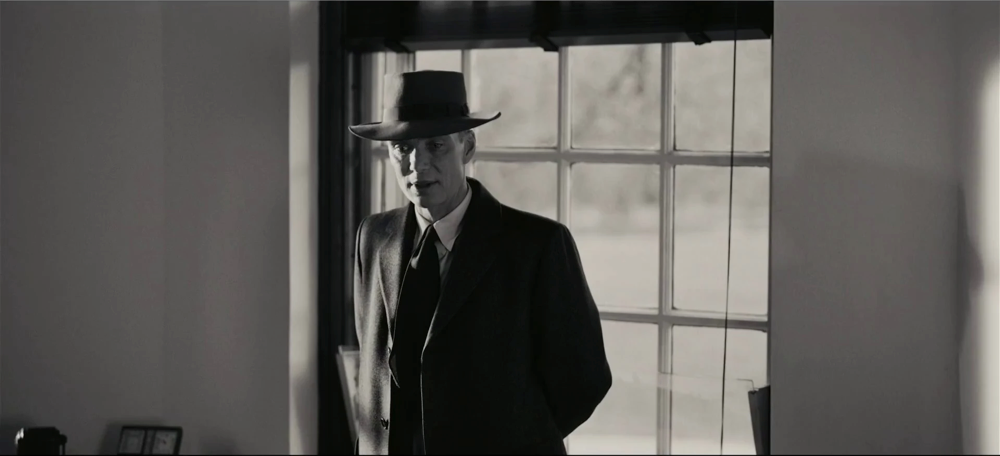 Still frame 13 from Oppenheimer (2023) directed by Christopher Nolan