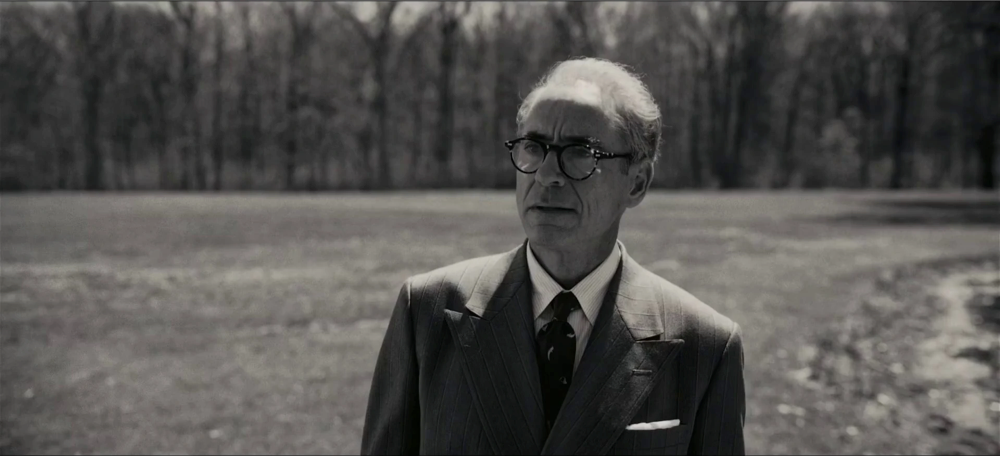 Still frame 14 from Oppenheimer (2023) directed by Christopher Nolan