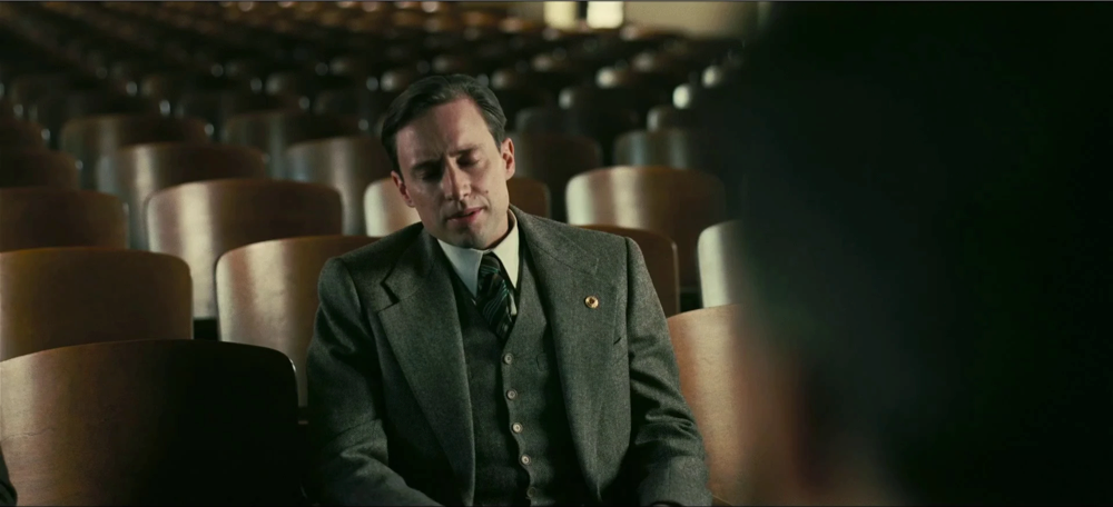 Still frame 54 from Oppenheimer (2023) directed by Christopher Nolan