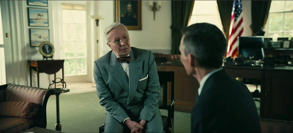Still frame 147 from Oppenheimer (2023) directed by Christopher Nolan