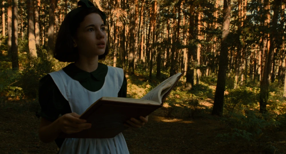 Still frame 54 from Pan's Labyrinth (2007) directed by Guillermo del Toro