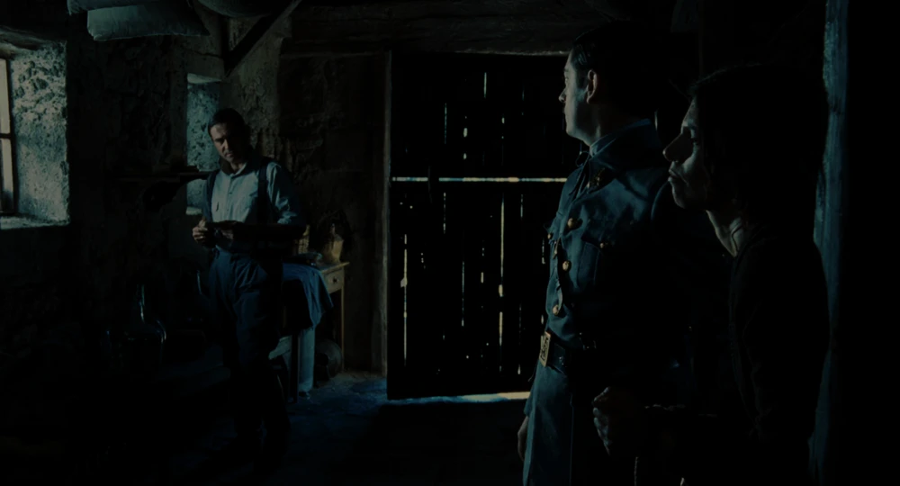 Still frame 163 from Pan's Labyrinth (2007) directed by Guillermo del Toro