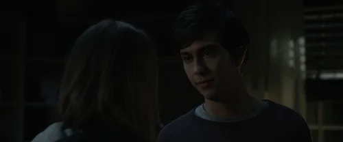 Still frame 23 from Paper Towns (2015) directed by Jake Schreier