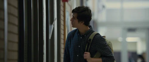 Still frame 31 from Paper Towns (2015) directed by Jake Schreier