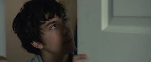 Still frame 43 from Paper Towns (2015) directed by Jake Schreier